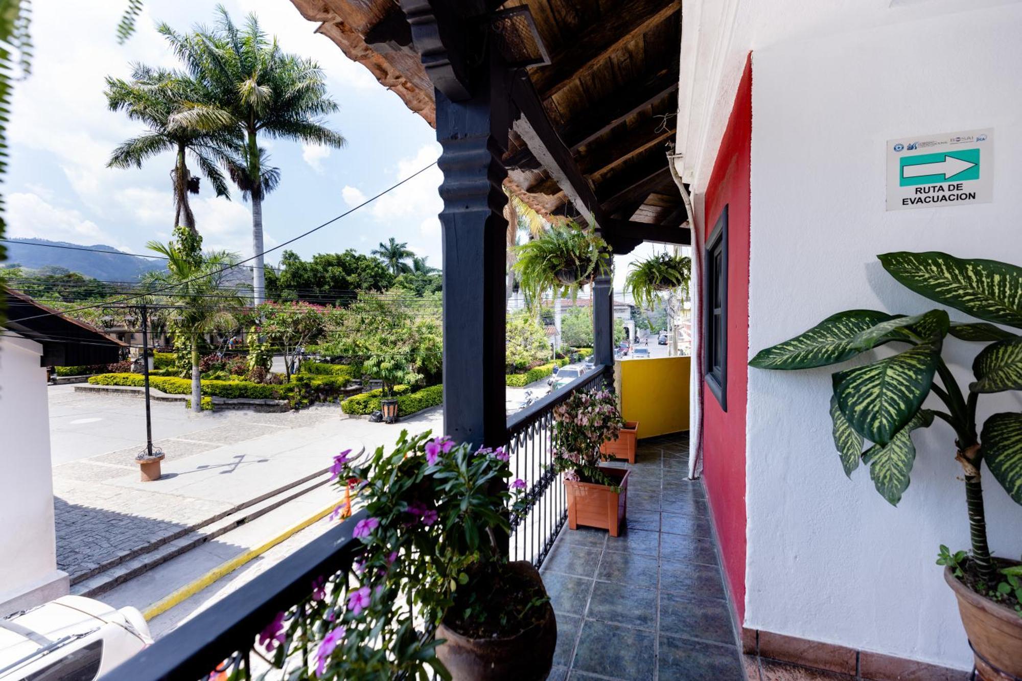 Hotel Camino Maya 코판 외부 사진